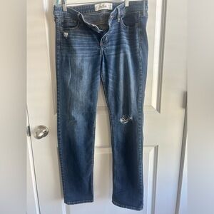 Hollister Mid Blue Straight Leg Jeans with Knee Rip - Size 11